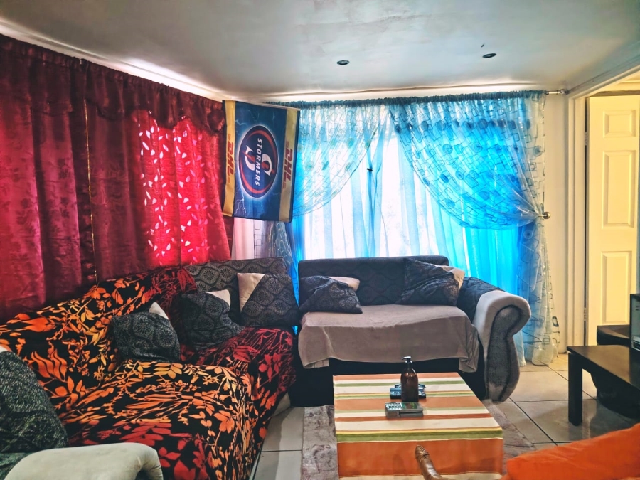 3 Bedroom Property for Sale in Sercor Park Western Cape